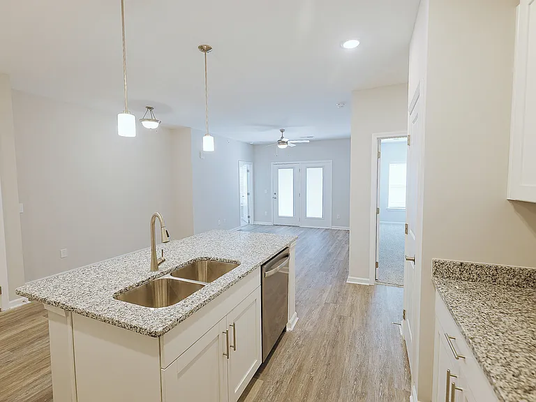 Grand Oaks Apartments — Photo 23