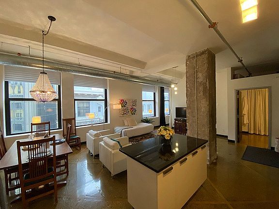 5th image of 350 Saint Peter St Unit 1204