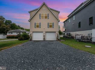 978 Seneca Park Rd, Middle River, MD 21220