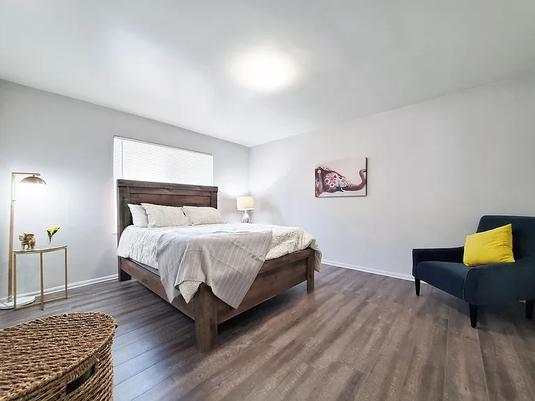 Smartland Lee-Mustang Apartments — Photo 14
