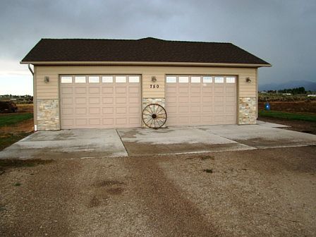 Spacious 2 Car Garage