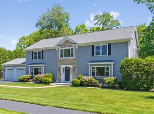 32 Lauricella Ln, Waltham, MA 02452