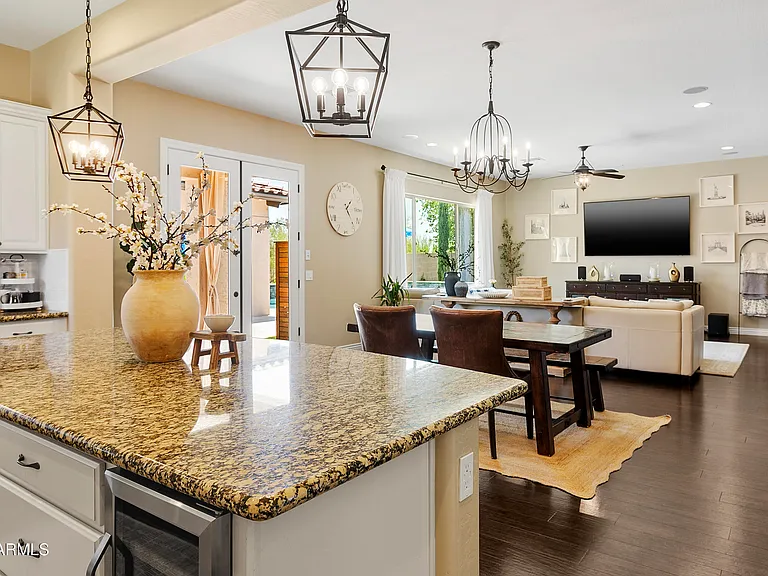 5803 E Parnell Dr — Photo 19