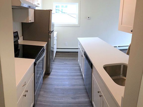 5th image of 211 1st Ave APT 17