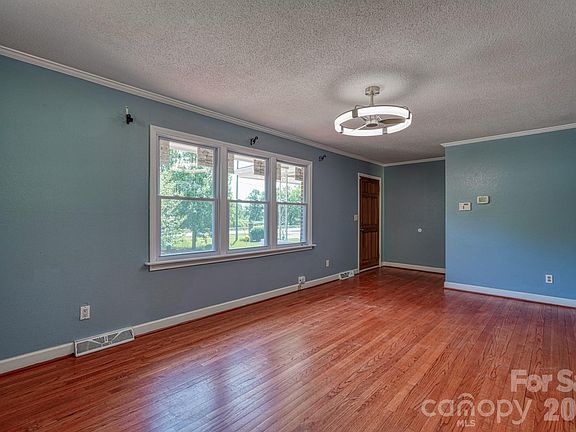 5th image of 509 Brookside Camp Rd