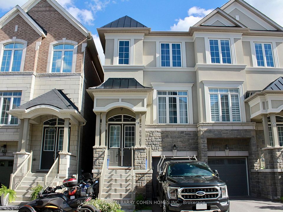 1st image of 19 Latchford Ln S