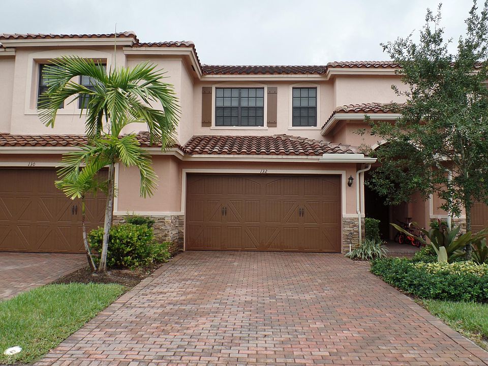 1st image of 132 Riverwalk Cir E