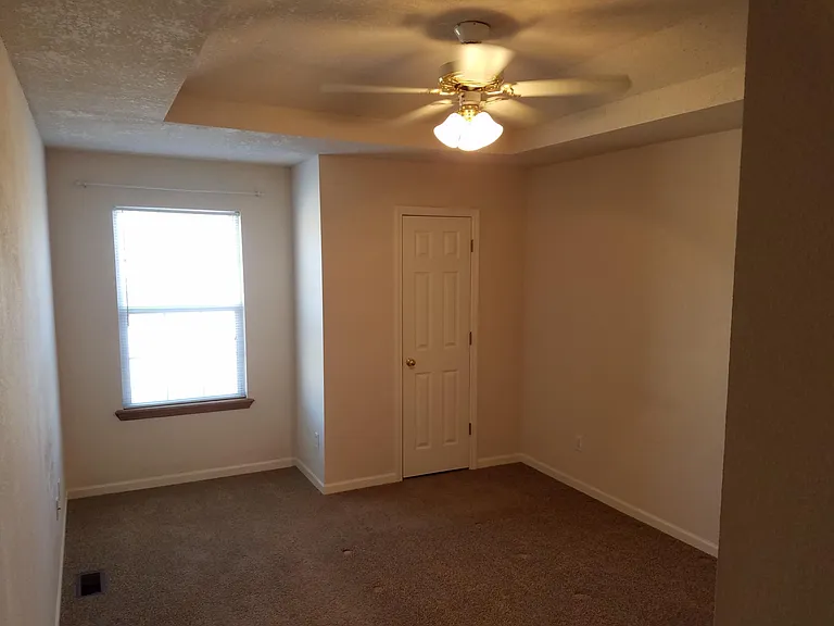 1863 Kingbird Ct — Photo 22