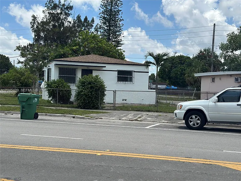 1120 Opa Locka Blvd — Photo 2