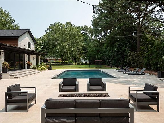 4th image of 1815 N Alanton Dr