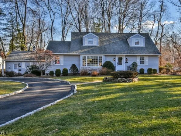 388 Hampshire Ct, Wyckoff Twp., NJ 07481