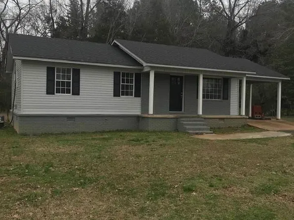235 Union Camp Dr, Savannah, TN 38372