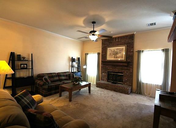5th image of 10332 NW 45th St