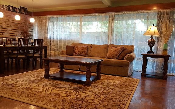 3rd image of 2716 Briarwood Dr W