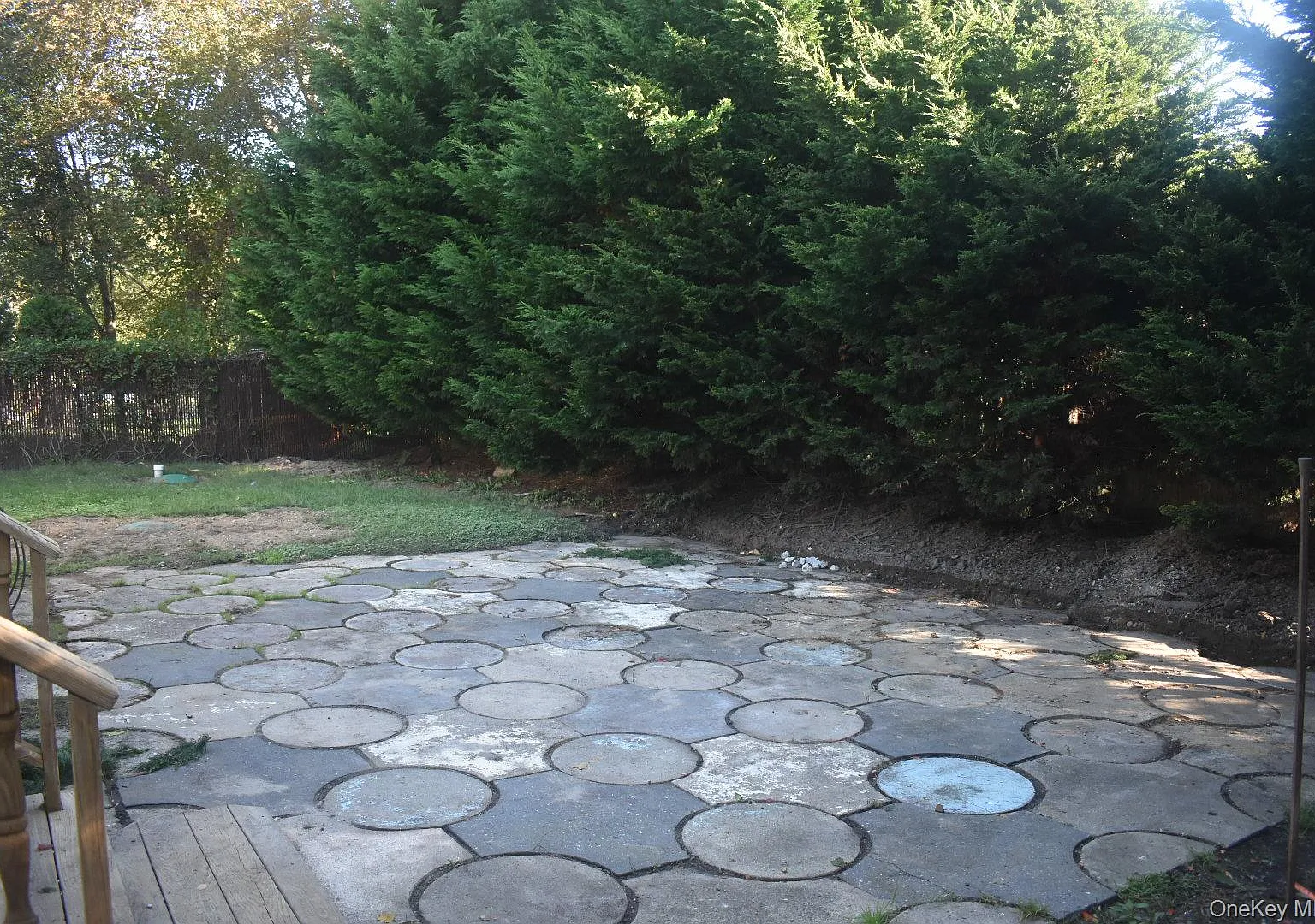 4 bed, 2.0 bath, 1607 sqft, $3,400 — Photo 3