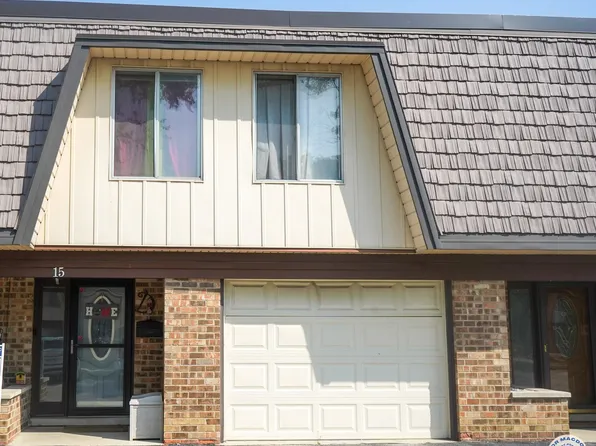 15 Cour D Alene, Palos Hills, IL 60465