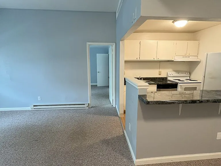 University Park Apartments near Cornell University — Photo 59