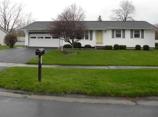 28 Citrus Dr, Rochester, NY 14606