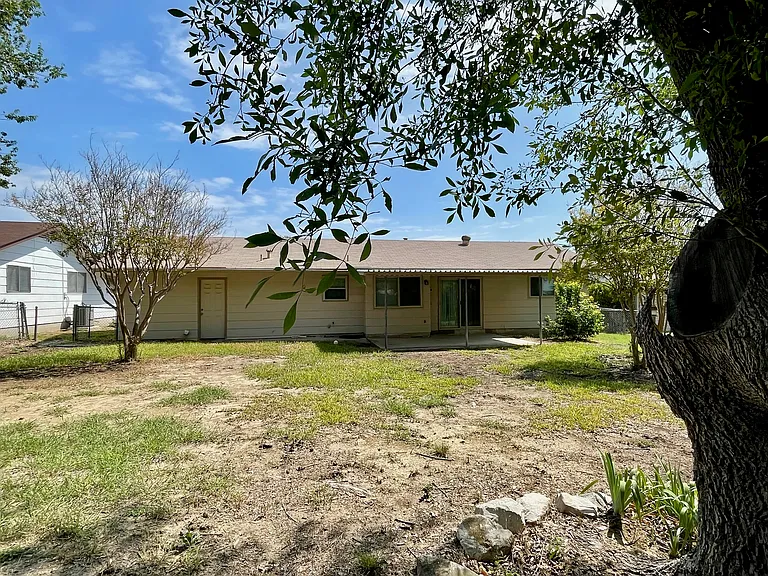 6714 Straw Flower St — Photo 20