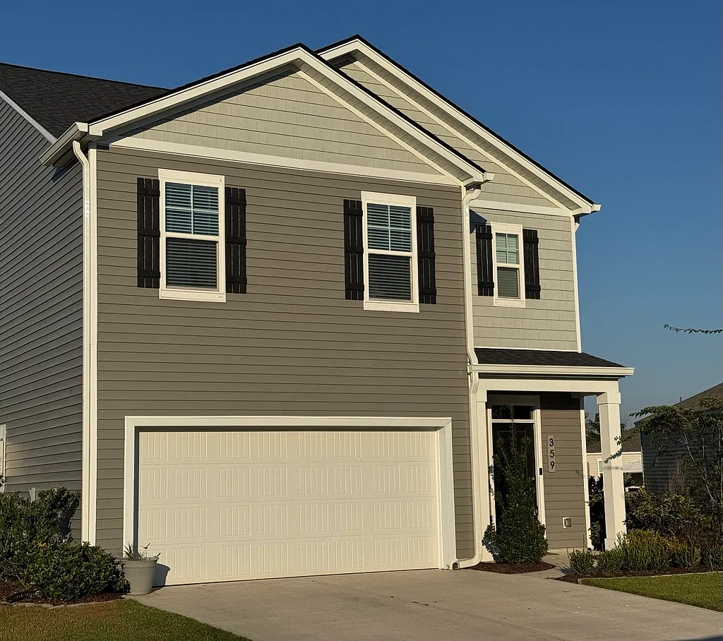 5 bed, 2394 sqft, $2,990 — Photo 1