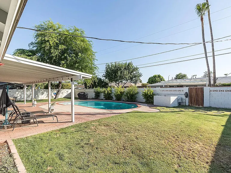 3326 N 63rd Pl — Photo 25