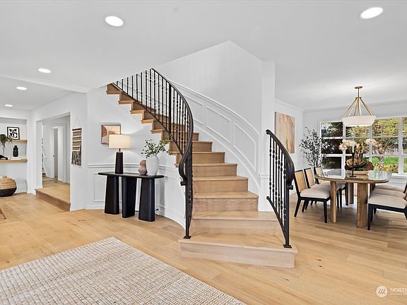 3rd image of 21840 NE 140th Way