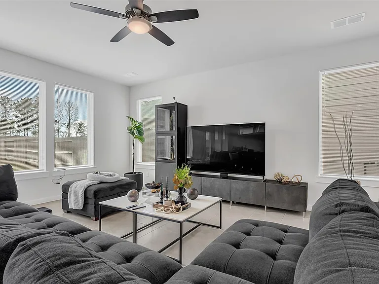 7218 Clearwater Cove Dr — Photo 7