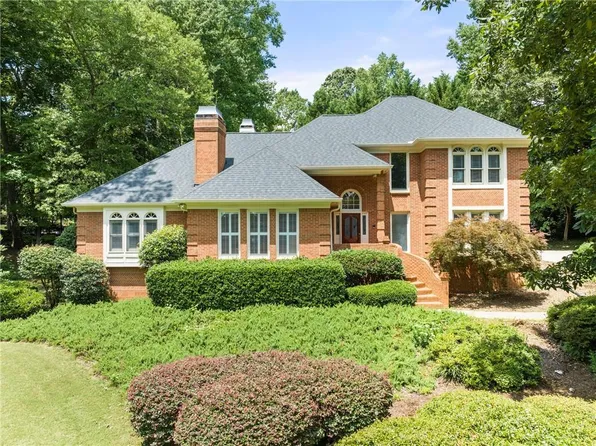 6005 Camden Ct, Cumming, GA 30040