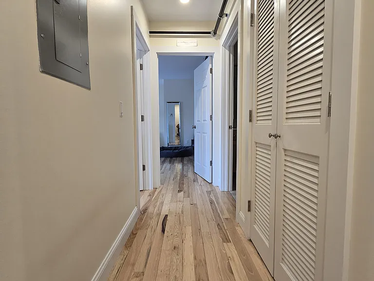 130 W Canal St #K — Photo 25