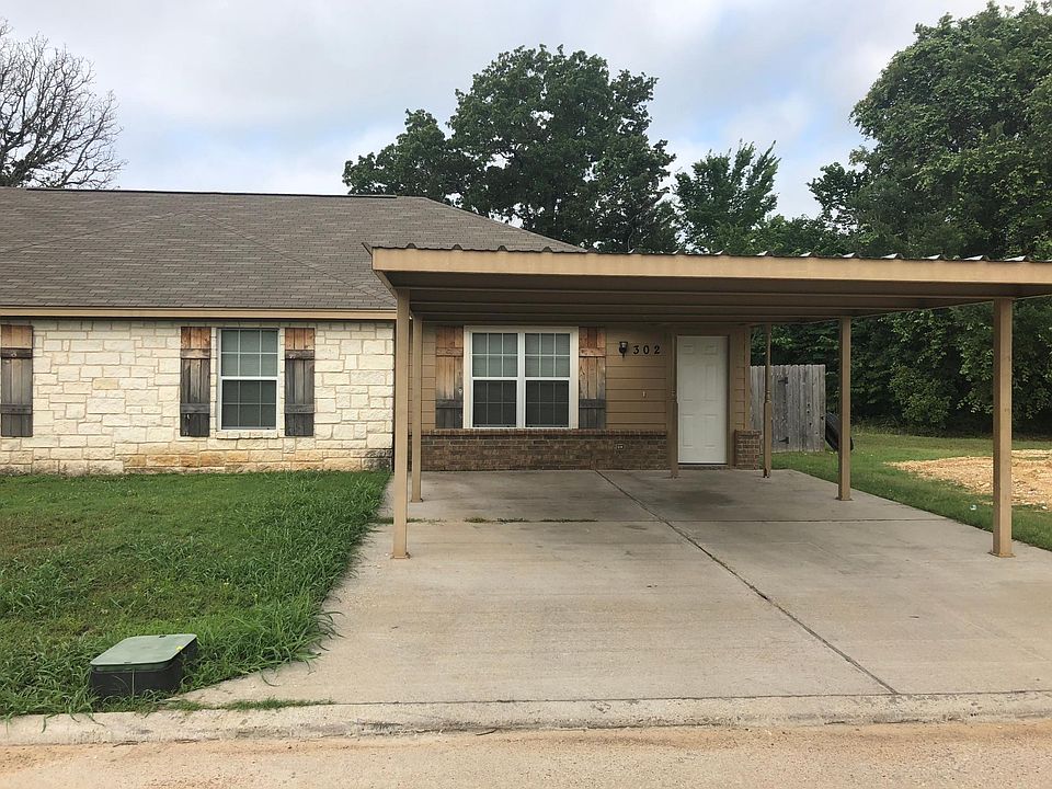 1st image of 302 Shirley Dr