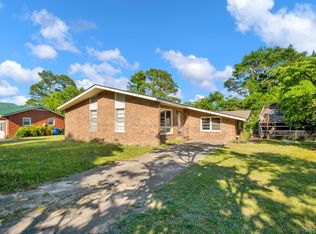 5830 McDougal Dr, Fayetteville, NC 28304