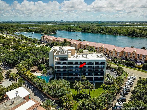 5th image of 4201 N Ocean Dr APT 503