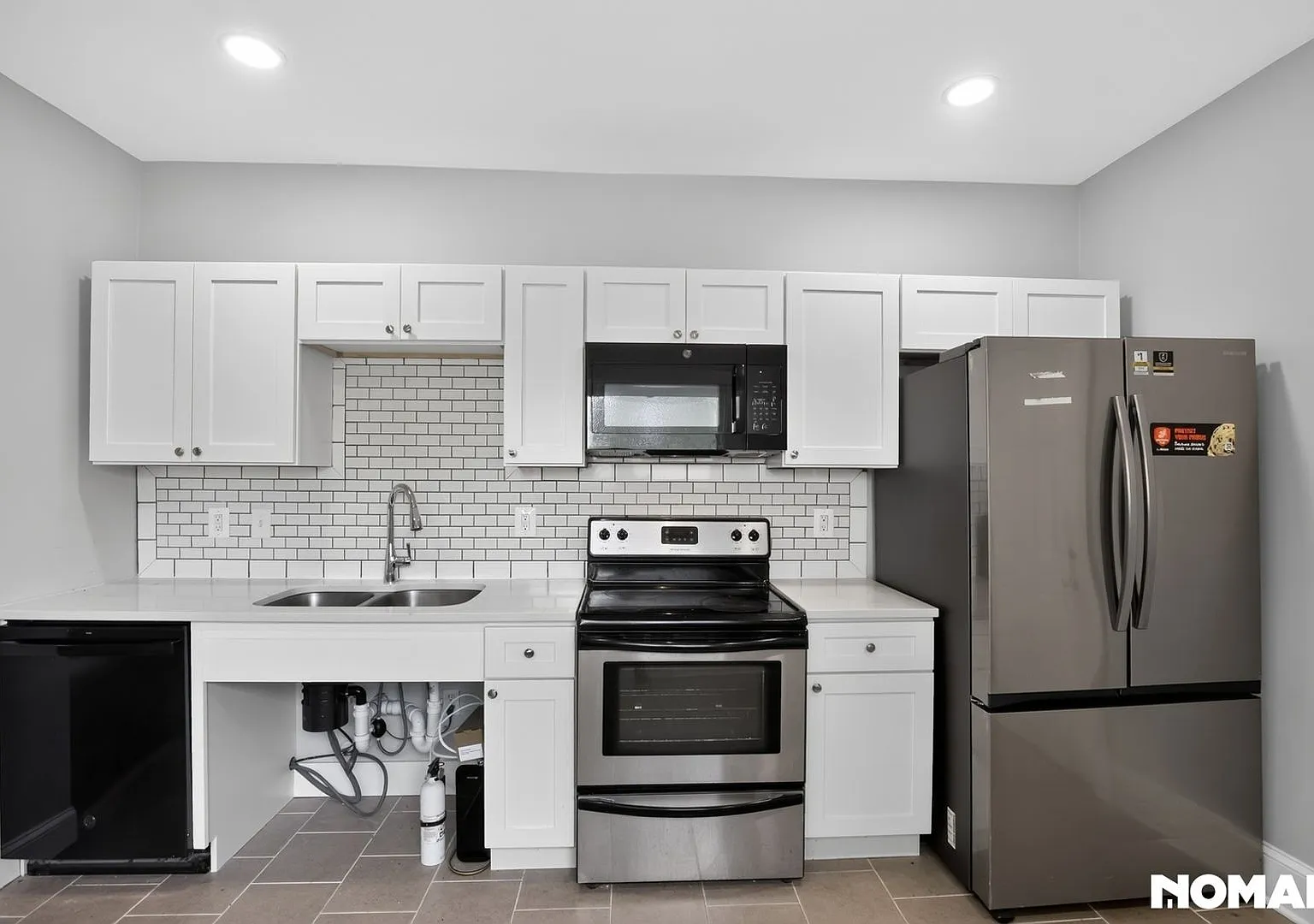 ADA Friendly Charming 3BR House in Middle River — Photo 3