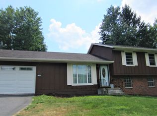 1112 Fairview Rd, Clarks Summit, PA 18411