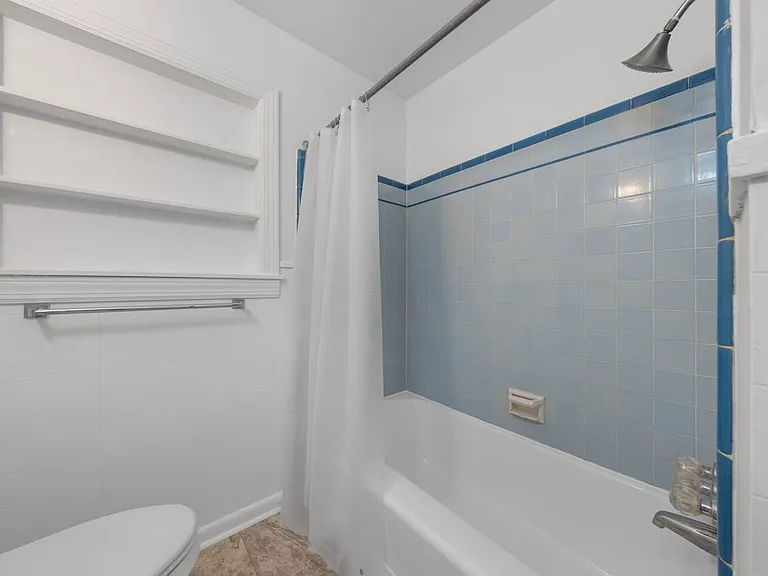 229 Alexander Hamilton Dr — Photo 20