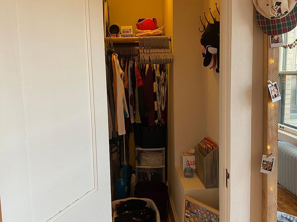 1st image of 1583 Selby Ave #9.5