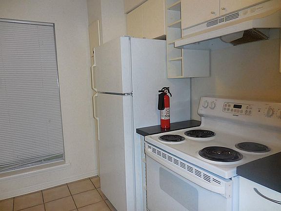 3rd image of 217 Church St APT 202