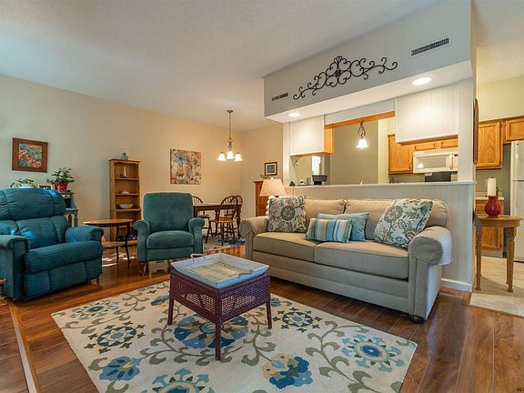 5th image of 106 Monmouth Way