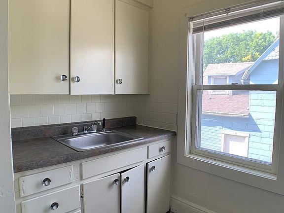4th image of 1030 22nd St #7