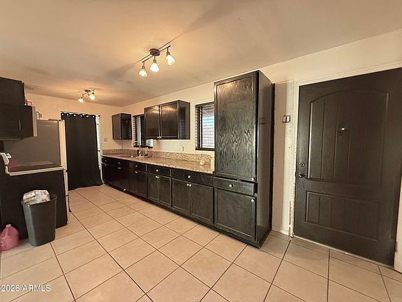 2nd image of 1346 E ELTON Avenue