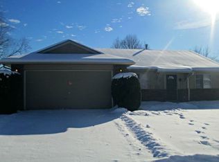 45 Oriole Rd, Matteson, IL 60443