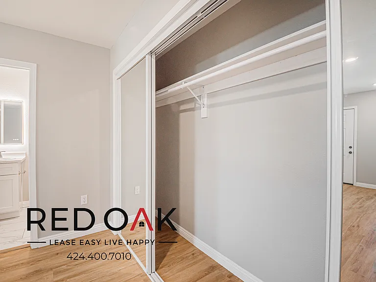 8015 S Western Ave #10 — Photo 14