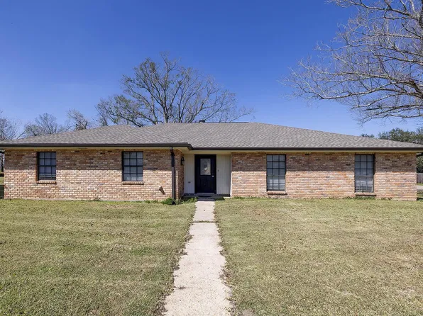 200 Corral Way Dr, Bourg, LA 70343