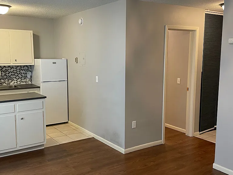 2500 Colfax Apartments — Photo 25