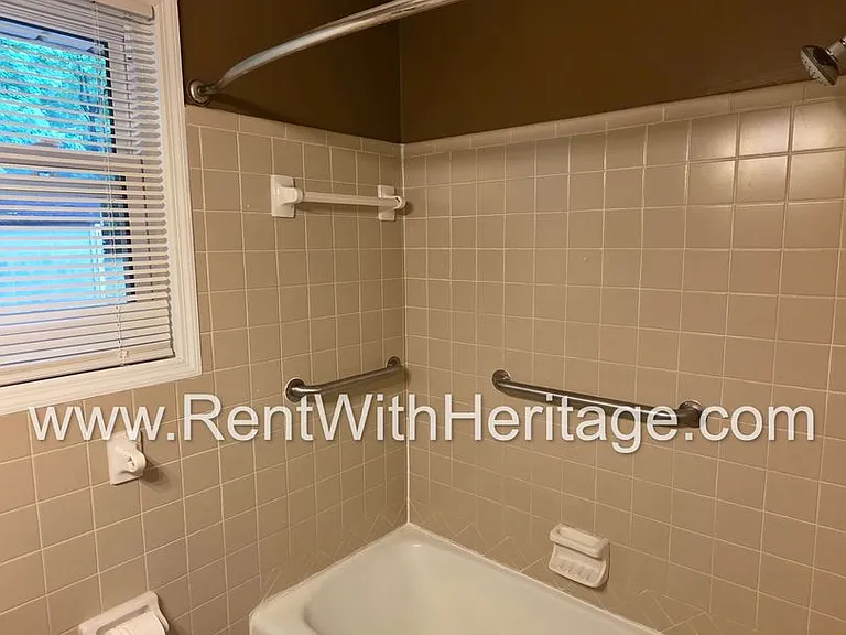 6190 Knights Ln — Photo 53