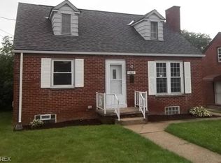 422 Valleyview Ave NW, Canton, OH 44708