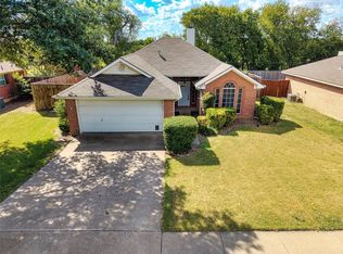 1003 Boardwalk St, Midlothian, TX 76065