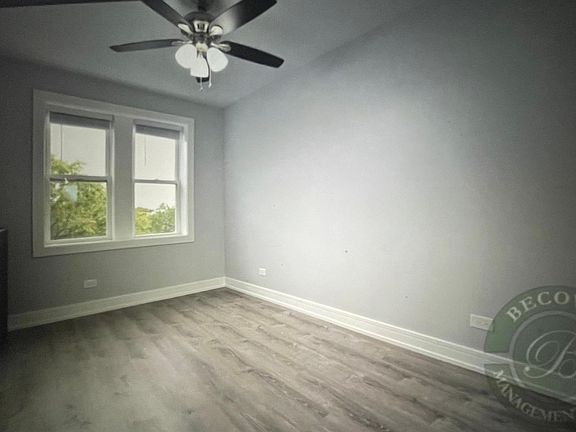 5th image of 1520 W Sherwin Ave #607