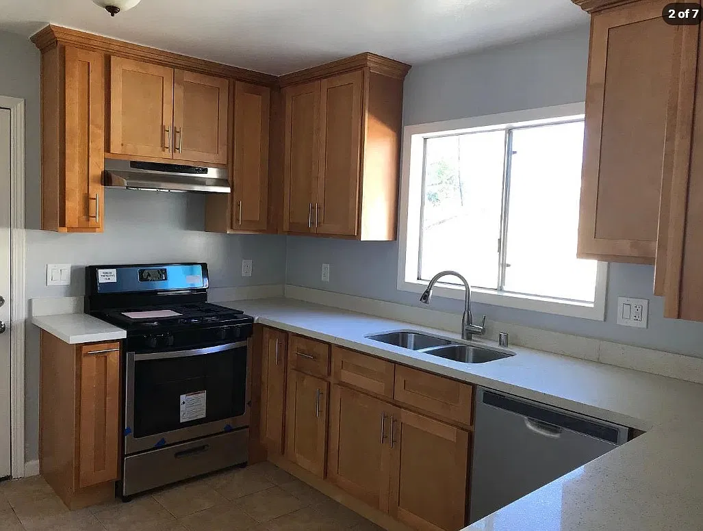 3 bed, 1148 sqft, $3,600 — Photo 2
