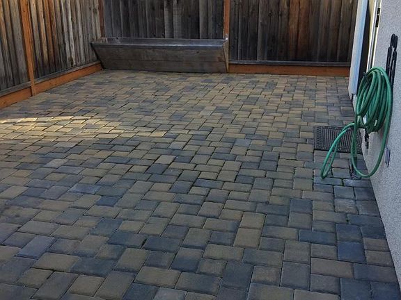 5th image of 4640 Wilcox Ave